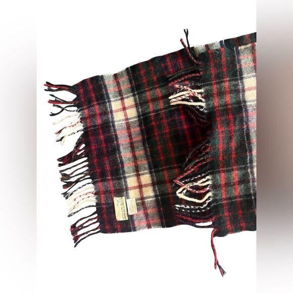 BURBERRY’S Vintage Cashmere Fridge Scarf - Picture 2 of 8